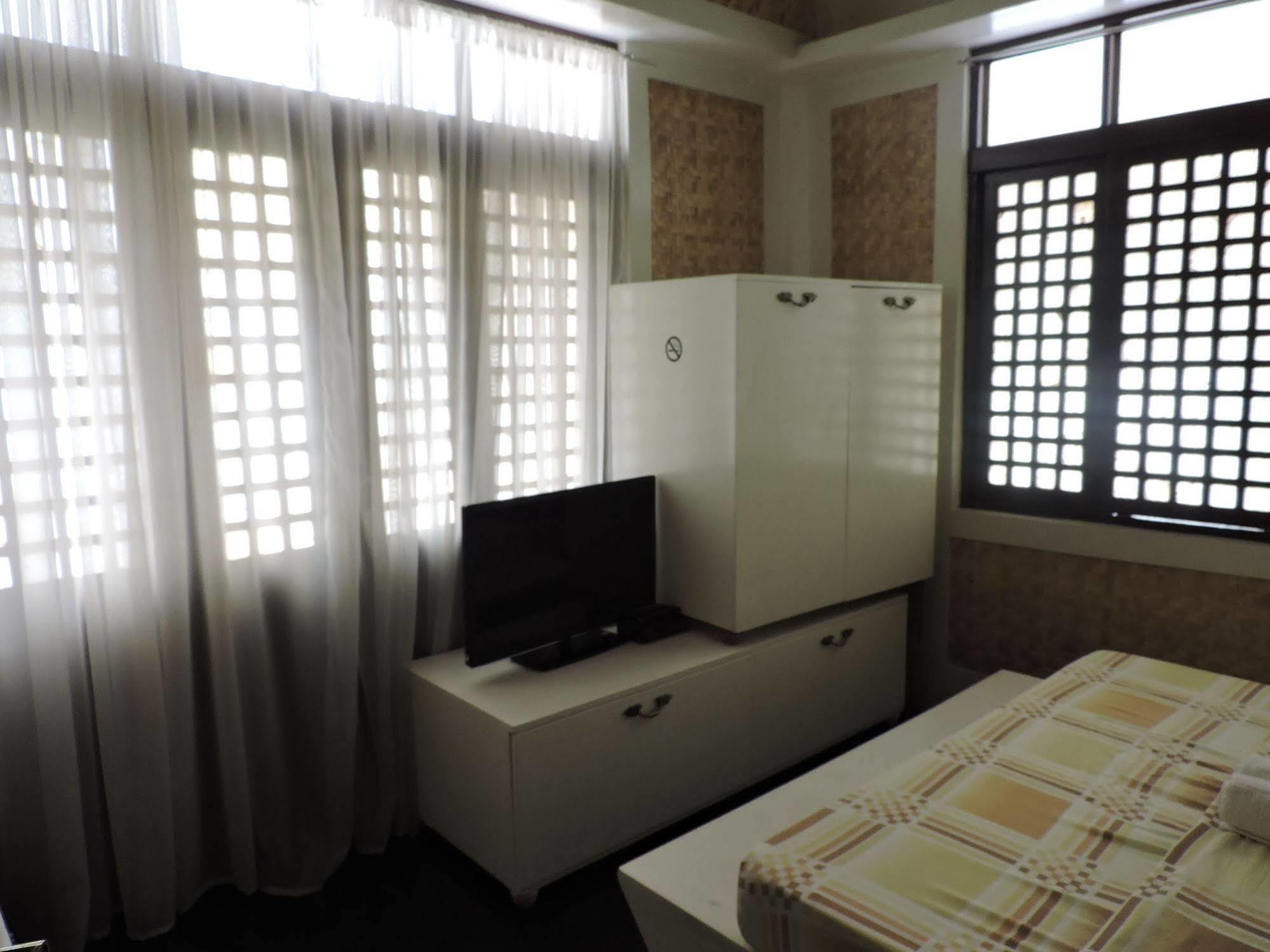 Orange Mangrove House By Sms Hospitality Bed & Breakfast Puerto Princesa